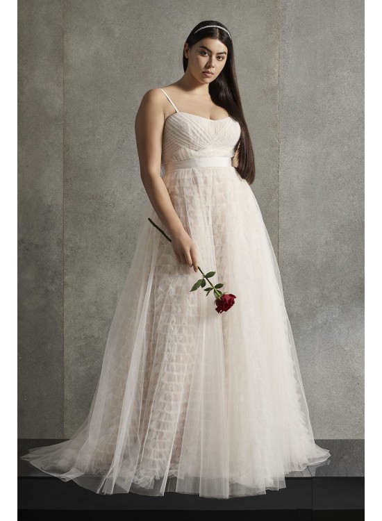  Tiered Plus Size Wedding Dress  8VW351497